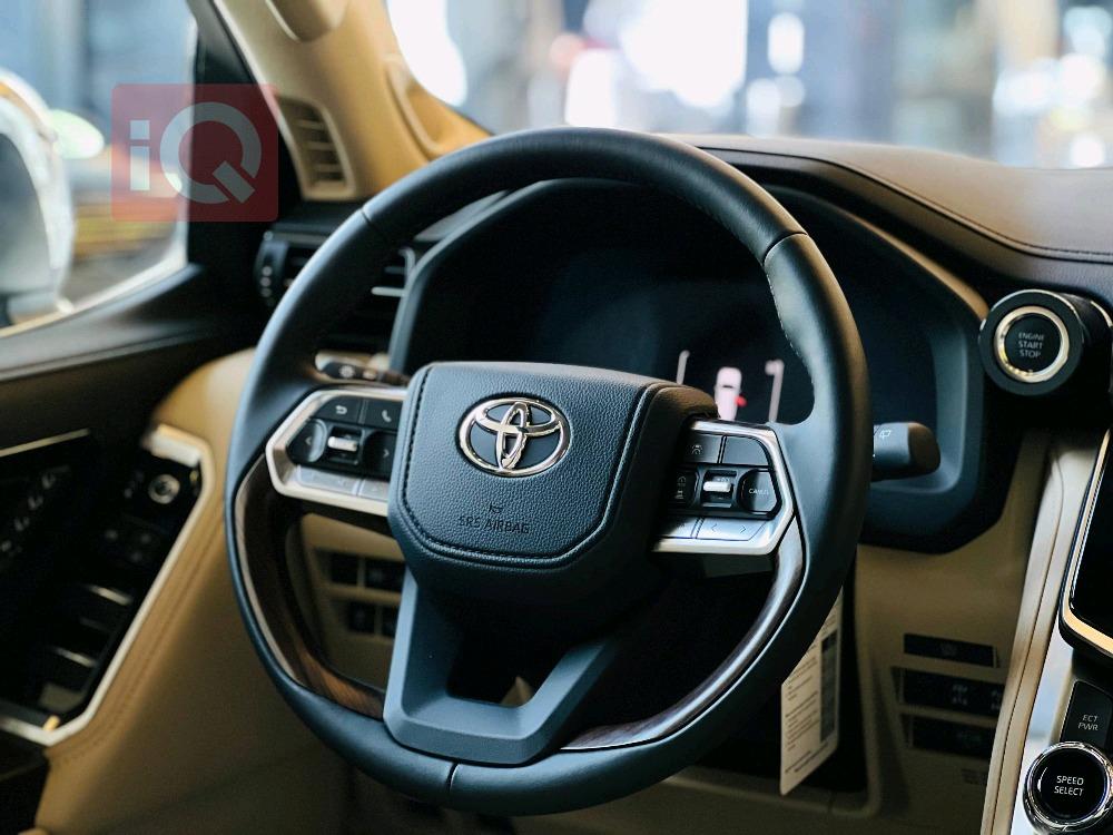 تويوتا لاندكروزر